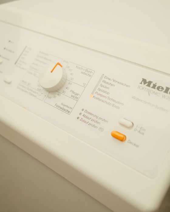 Пералня с горно зареждане Miele SOFTTRONIC W254 |  5.5кг | 1200 об.