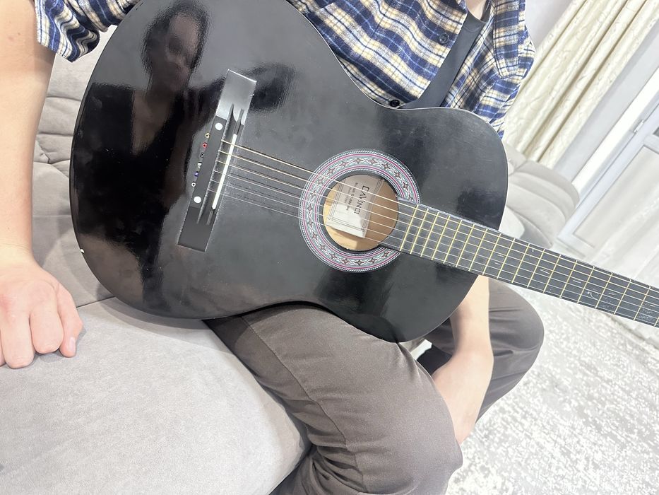 Продам гитару Davinci df-50 abk