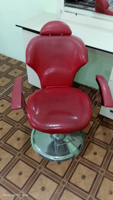 Grimyor, kreslo, telechka