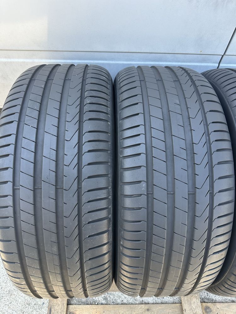 255/45/19 Pirelli dot22 RFT
