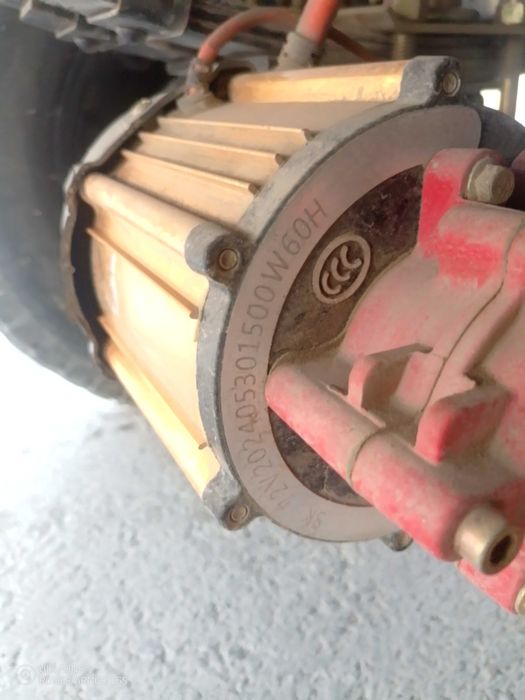 Muravey sotiladi. Yangi xali