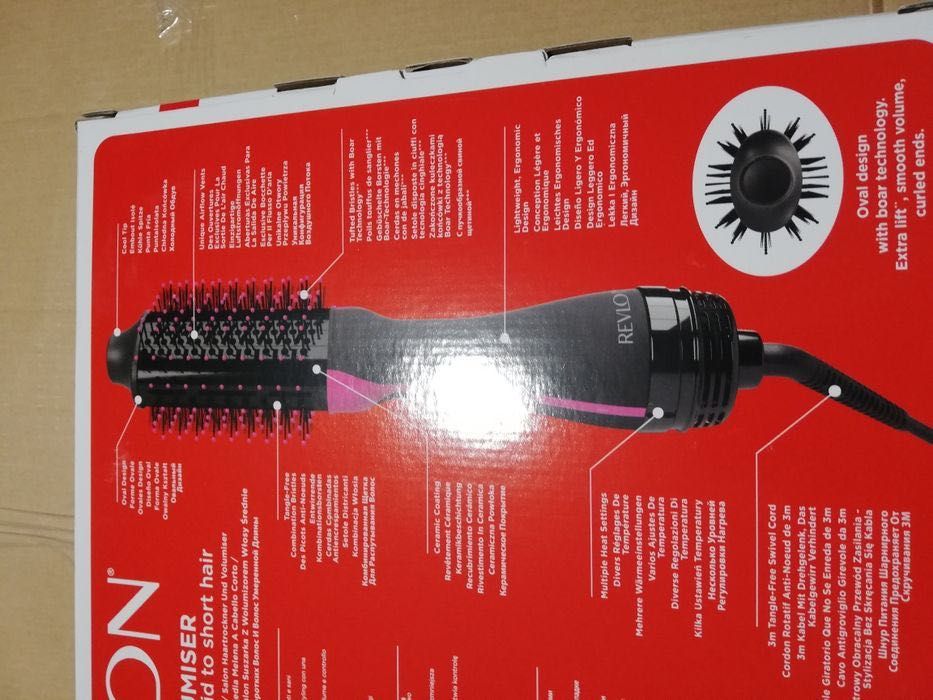 Perie electrica cu uscator Revlon One-Step Volumiser NOU