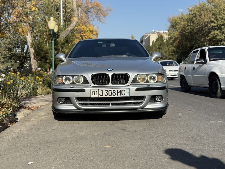 BMW e39 528i металлик
