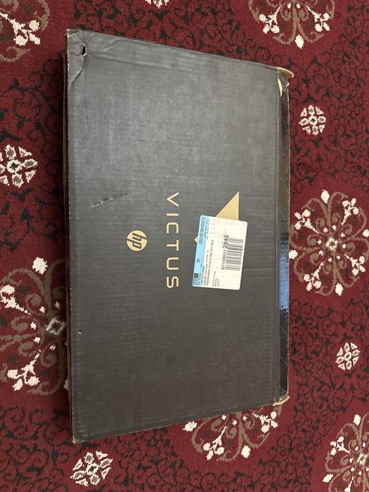 Продам ноутбук игровой hp victus в отличном состоянии
