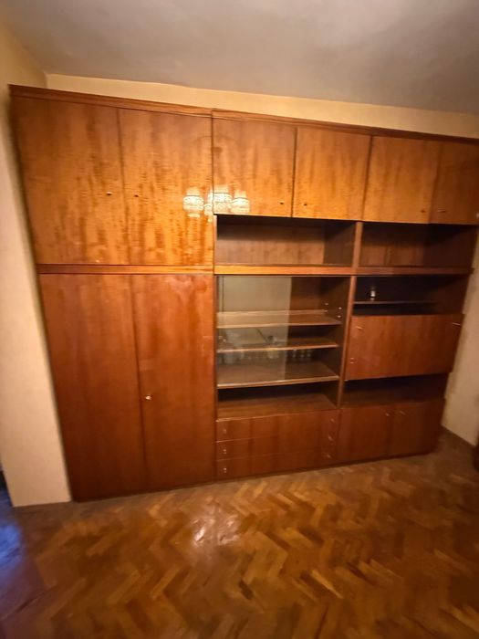 Ретро холна секция с модул за телевизор