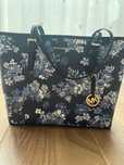 Geanta Michael Kors Albastra cu Flori - Nepurtata, Noua, ORIGINALA