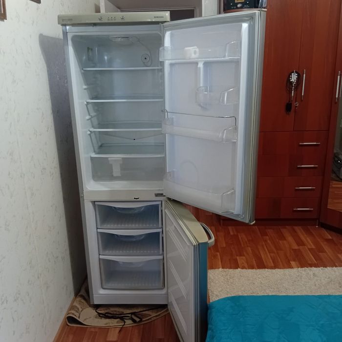 Холодильник самсунг