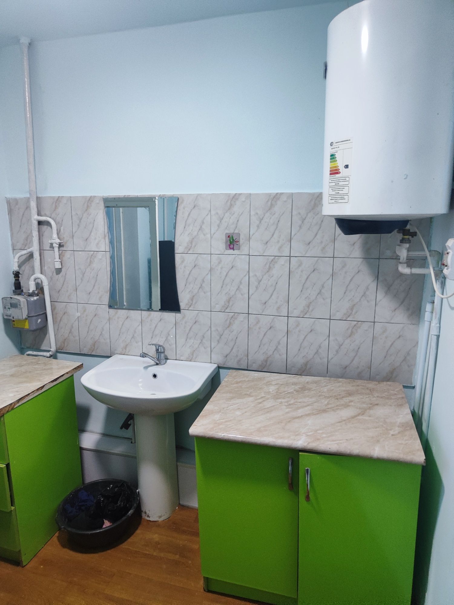 2 хоналик квартира барча кулайликларга эга жихозлари билан сотилади