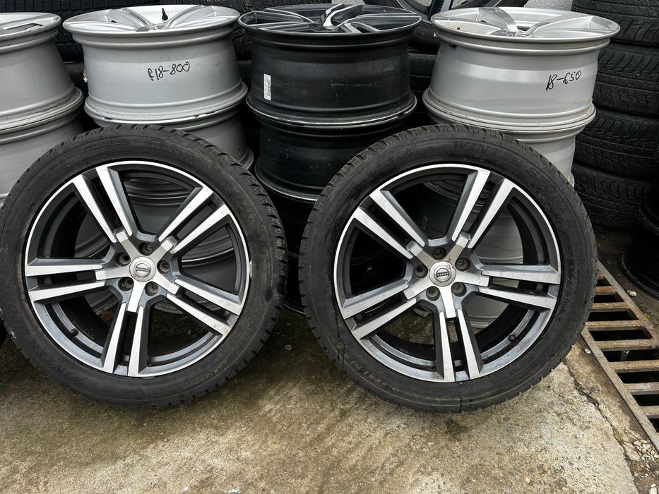 Jante Volvo Xc40 Xc60 Xc70 R20 5-Double Spoke - Tech Black