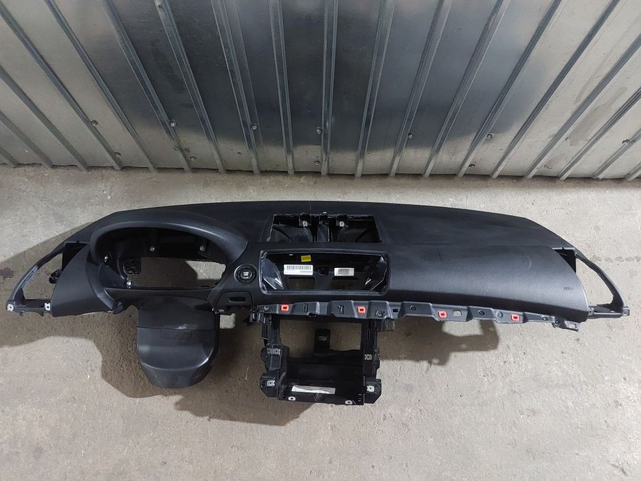 Planșa bord cu airbag BMW E81 E82 E87 E88