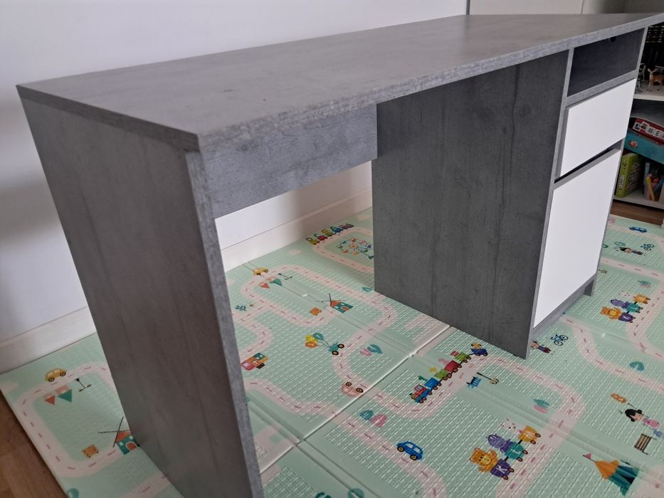 Birou Jysk gri cu alb