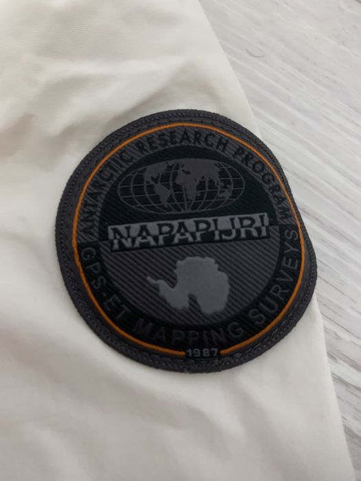 Продается Rainforest Napapijri (Анорак)