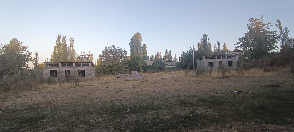 20 sotix yer sotiladi,Toshkent viloyati, Yuqorichirchiq tumani,Jambul