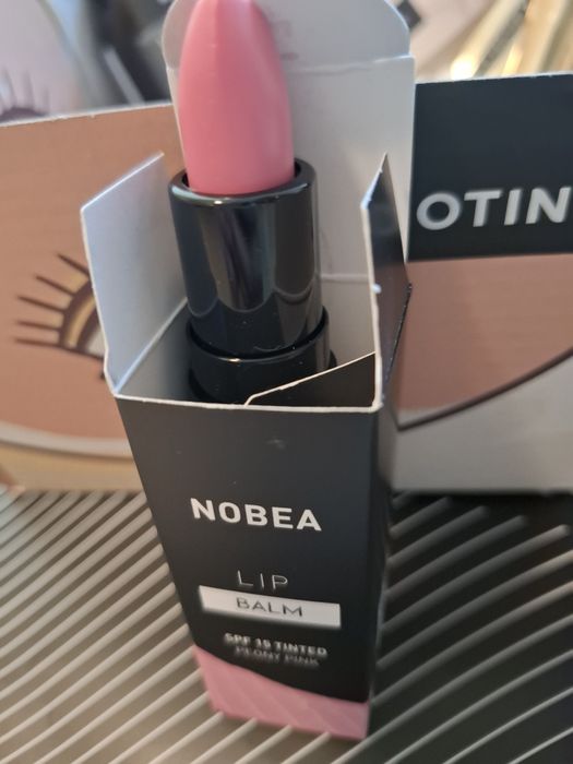 Комплект козметика корейска,червило и балсам устни