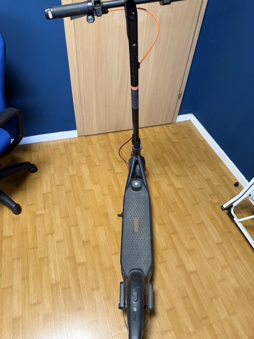 Ninebot Kickscooter F2 Plus