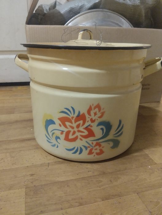 Кастрюля эмаль СССР