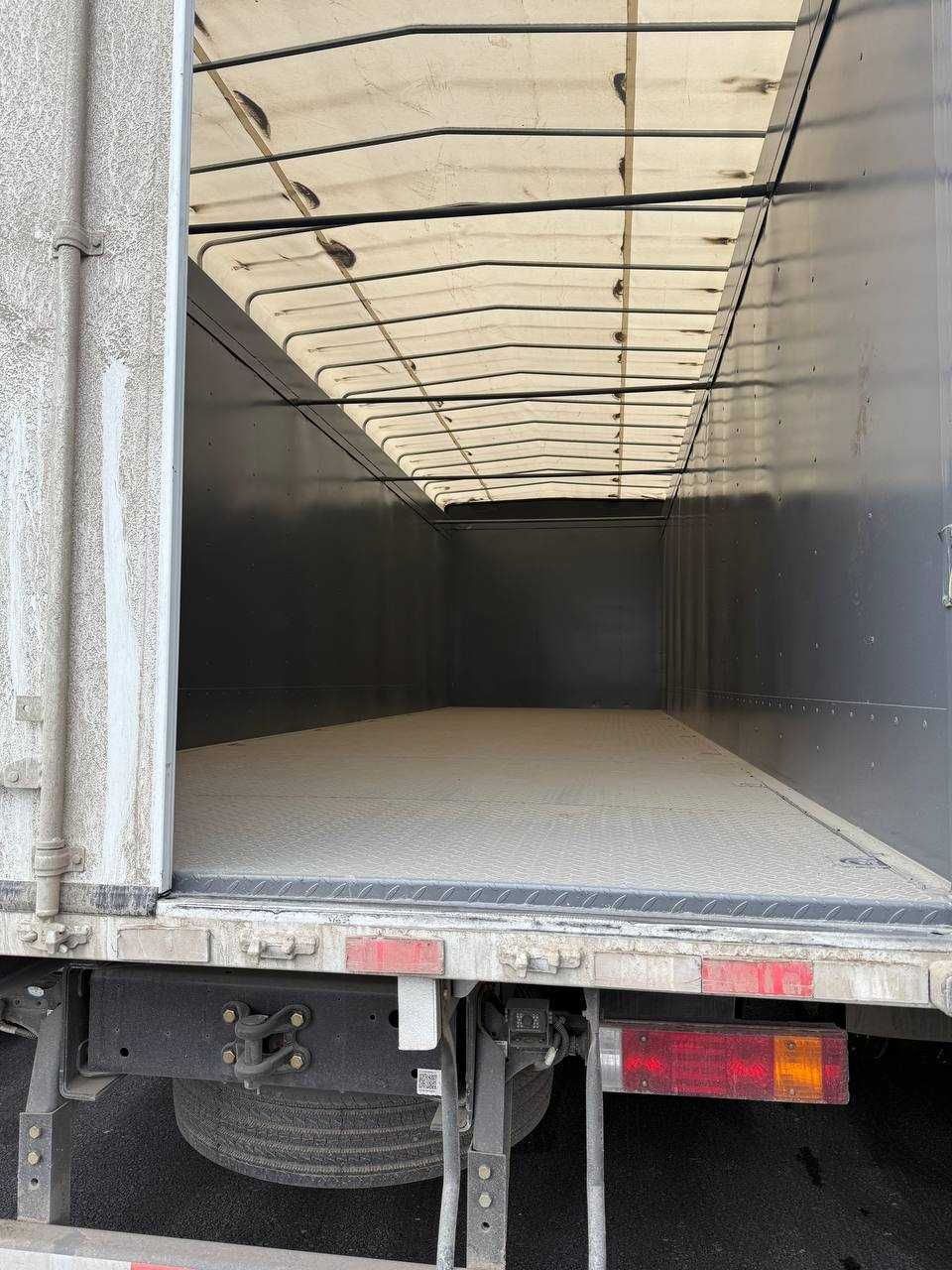 Автофургон Shacman L3000 6х4 (7,5 метр)