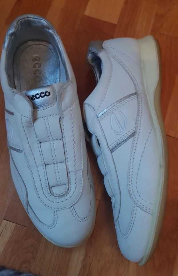 Pantofi sport  Ecco marimea 38