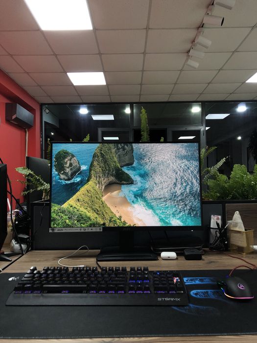 kompyuter r9 7950x | 2k msi monitor | 1500$