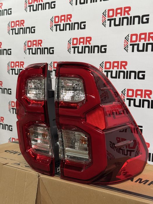 Задний фонарь Hilux