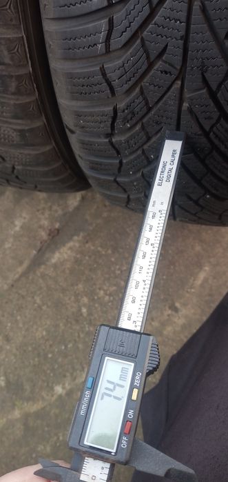 215 55 17 Зимни гуми Кумхо