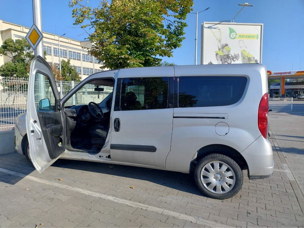 Теглич за Combo Van