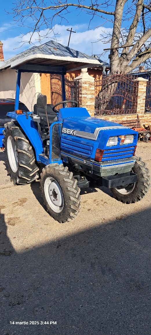 Tractor japonez Iseki TA 270