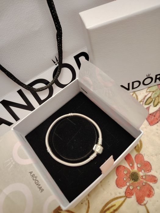 Pandora сребърна гривна