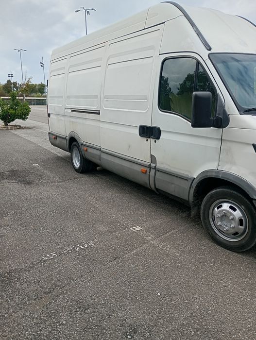 Vând Iveco Daily din 2001