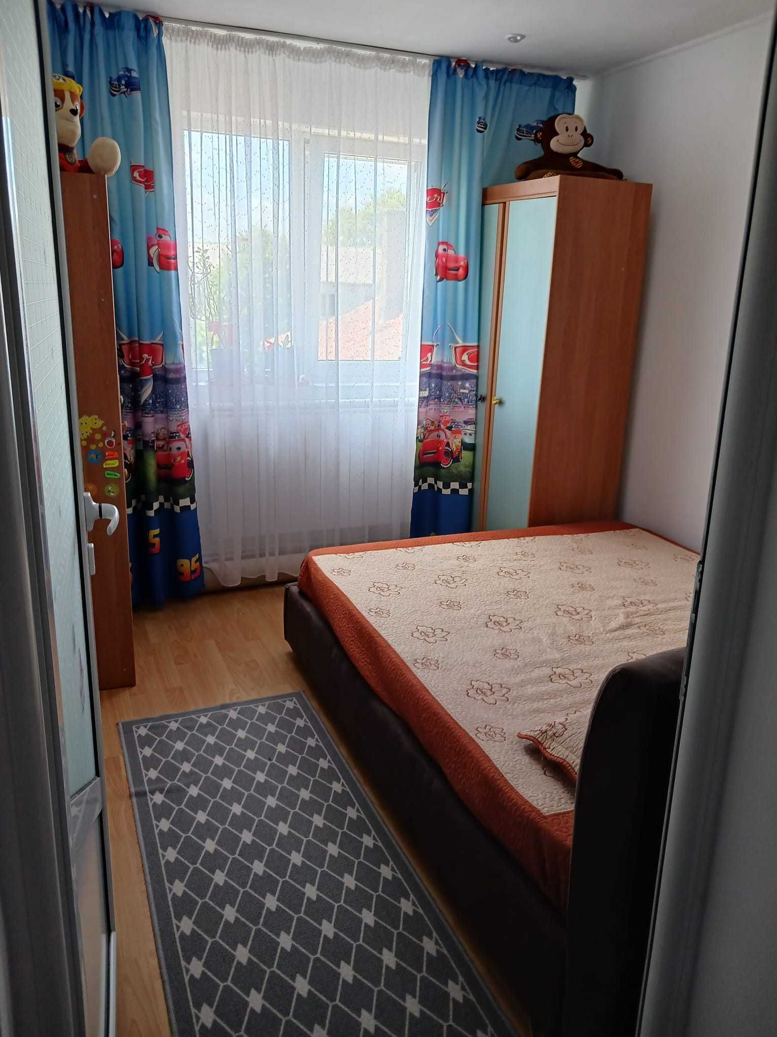 Vand apartament 2 camere