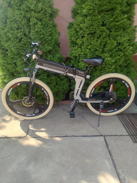Bicicletă electrica