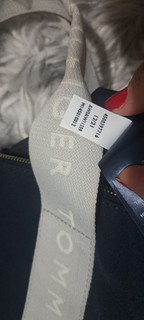 Geanta Tommy hilfiger originala