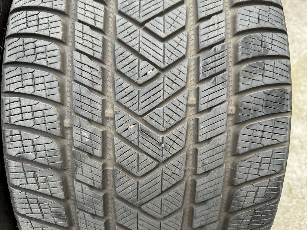 Зимни гуми Pirelli DOT 2021г. 7мм Run Flat