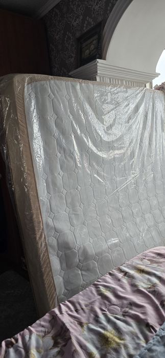 Продам матрас 160/200