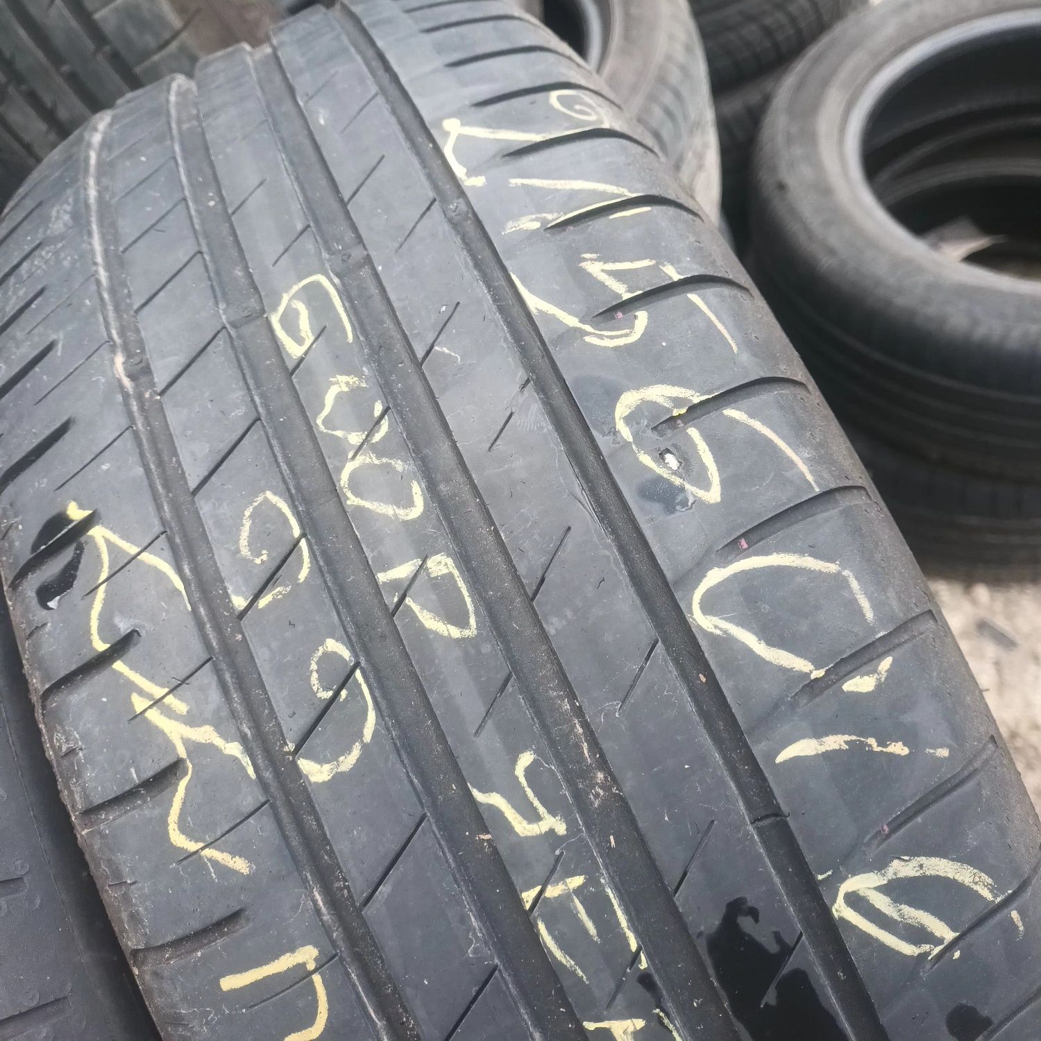 215 60 16 GOOD YEAR 2бр летни дот 2022г