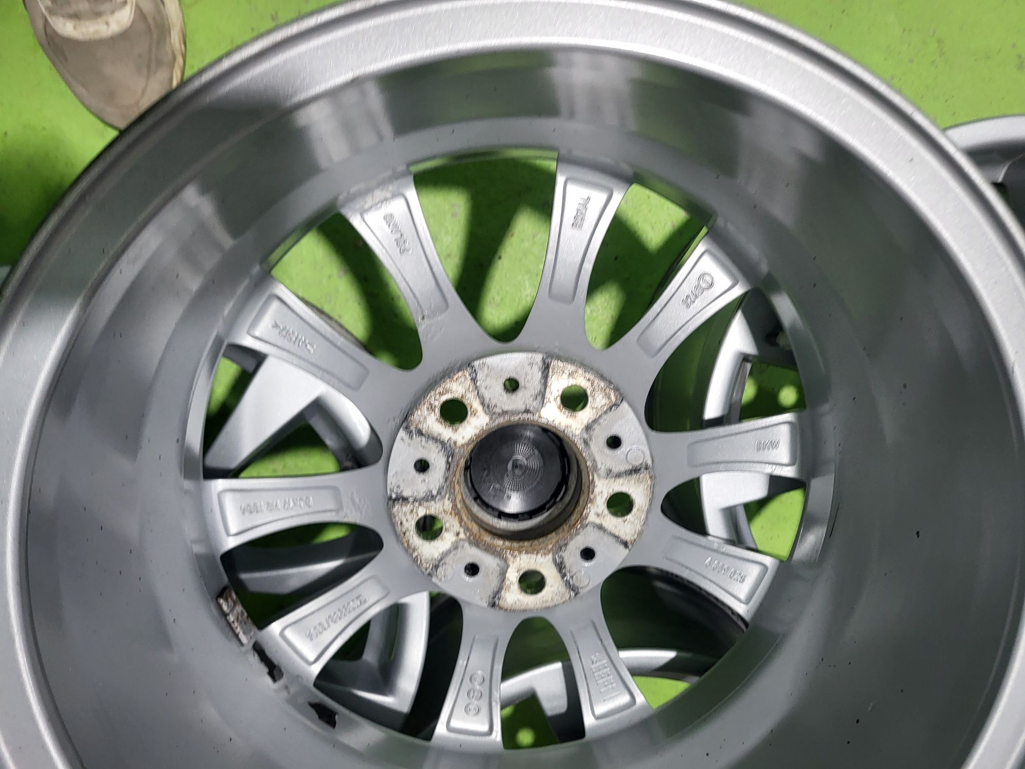 17 5x120 Bmw F30 F31 E90 лети джанти 5х120 бмв