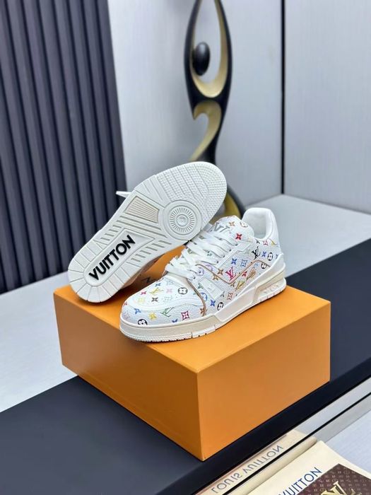 Adidasi barbati , dama