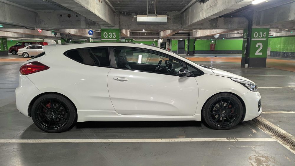 Kia Cee'd GT 1st Edition 2014 - 1.6 T-GDI 204CP