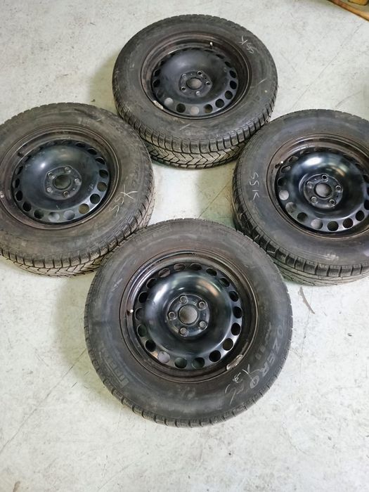 Anvelope iarna Pirelli  215 65 16"  Vw Tiguan pe jante din otel