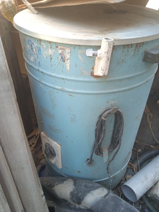 Продам стиральную машину времён СССР