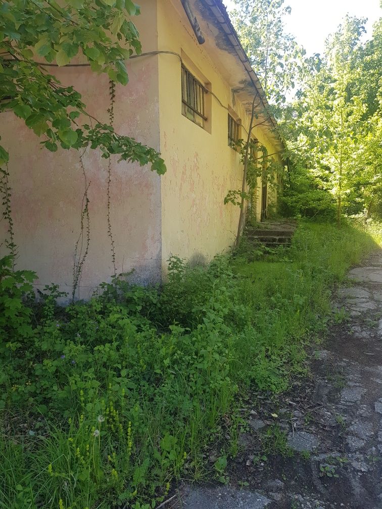 Продава се Промишлена сграда в Троян - 40000 кв.м за 29 €/кв.м - Снимка #4