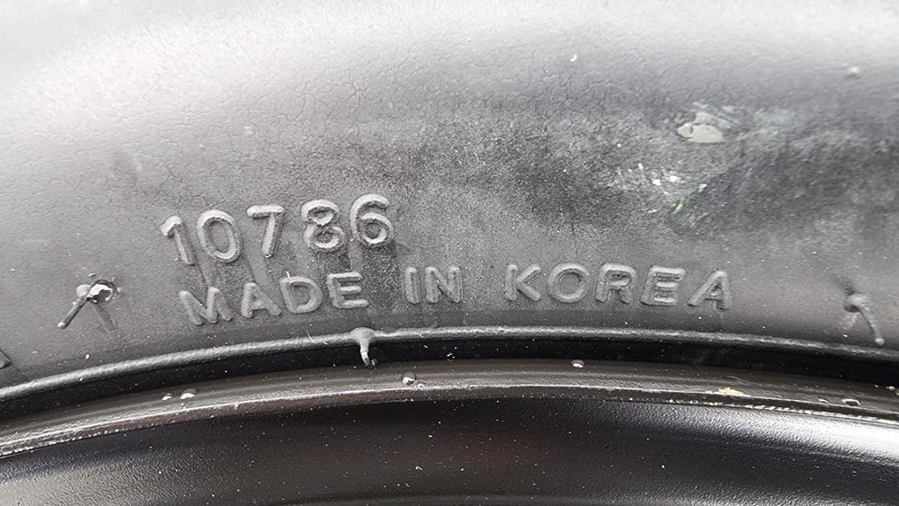 Roata rezerva Hyundai nouă ingustăa