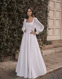 Эстетичное белое платье