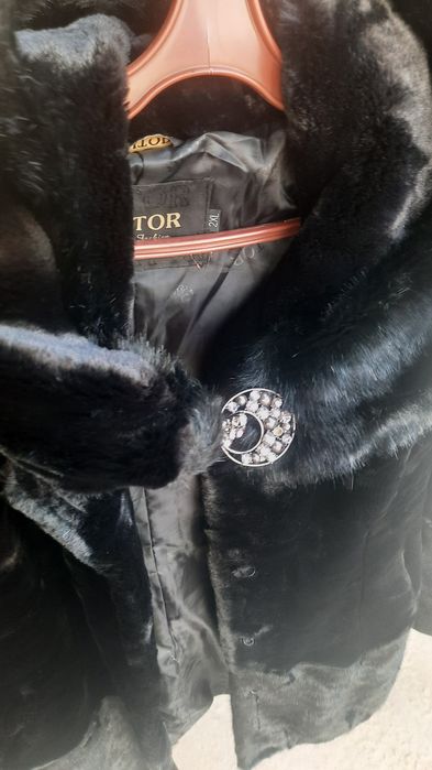 Продам  зимнюю куртку