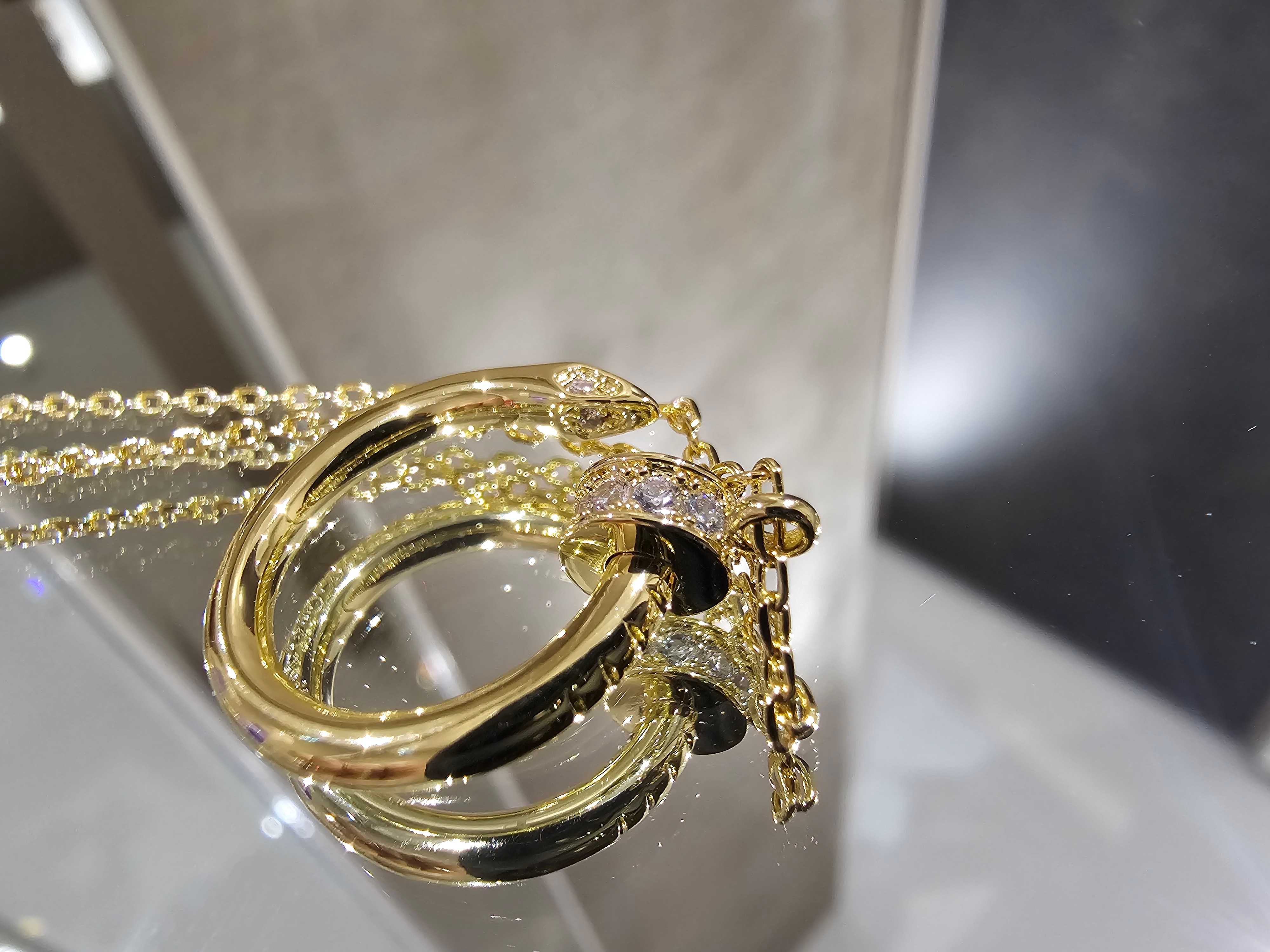 CARTIER Nail Juste un Clou Gold Diamonds Pendant Дамско Колие Пирон