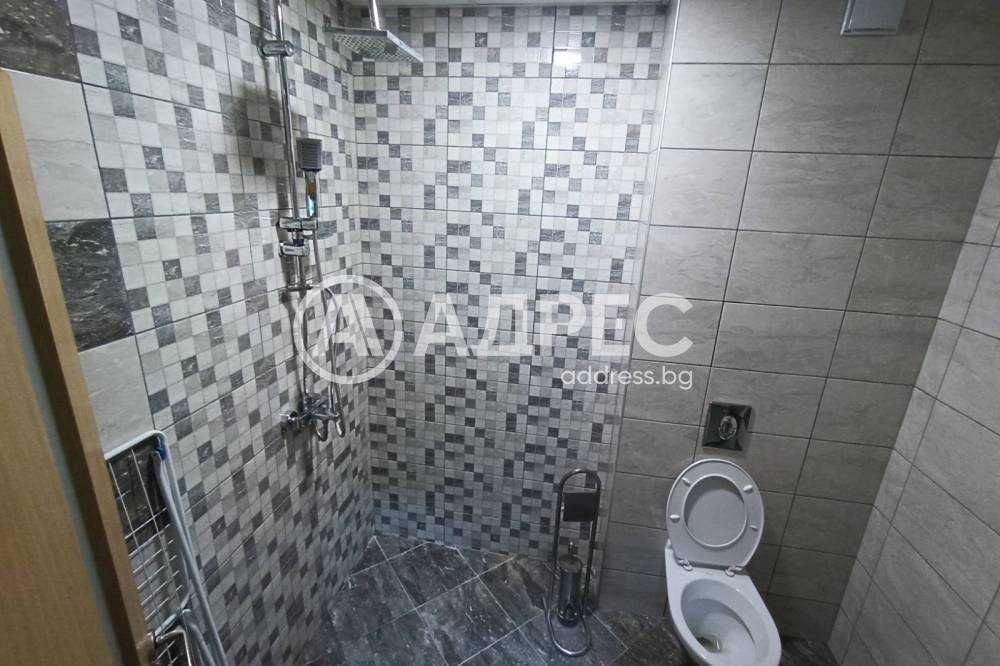 Дава се под наем Двустаен апартамент в Разград, Център - 60 кв.м за 306 € - Снимка #4