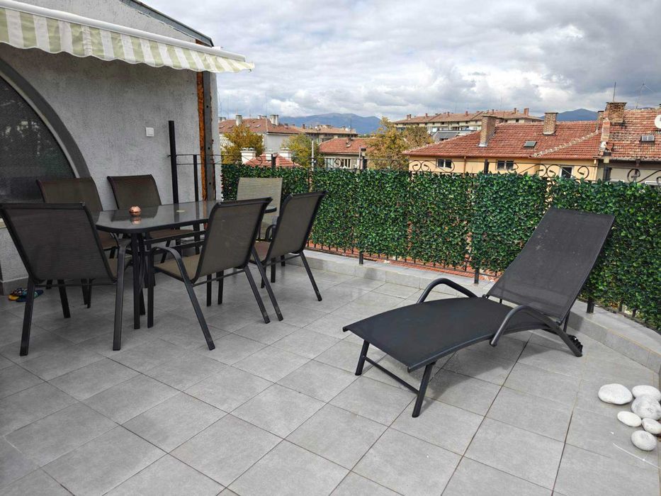 Кантора Триумф продава мезонет в централна част на гр. Казанлък