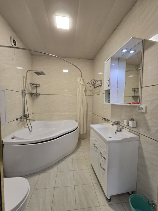 Sergeli Green Xausdan 3 xona 2 etaj 126 kv evroremont