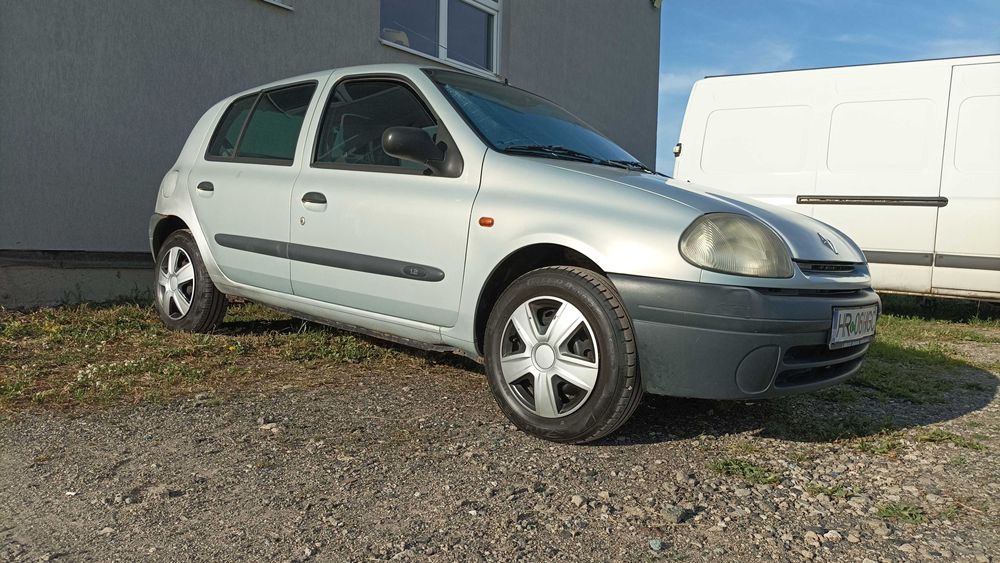 Vând autoturism pentru programul rabla