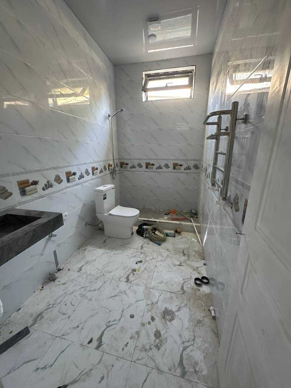 Срочно продаётся по улице Байсунской 3-х комнатная квартира Своя Евро